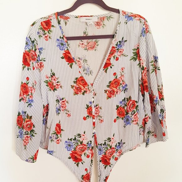 FOREVER 21 Women's Top 3X Floral Tie Bottom Stripe - Picture 1 of 3